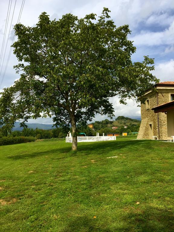 Agriturismo Podere Magaiana Villa Filattiera Esterno foto